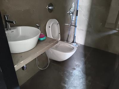 Bathroom Image of 490 Sq.ft 1 BHK Apartment / Flat for rent in Borivali West Mumbai for Rs. 37000