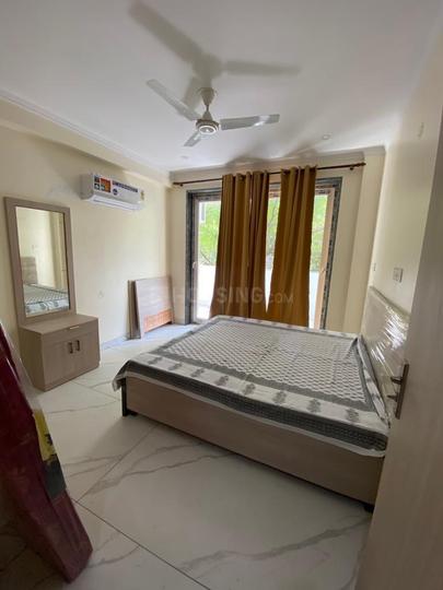 DLF Phase 5 Bedroom 1