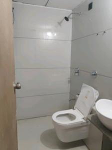 Common Bathroom Image of 856 Sq.ft 3 BHK Apartment / Flat for rent in Arpan Status Sky, Jagatpur Ahmedabad for Rs. 28000