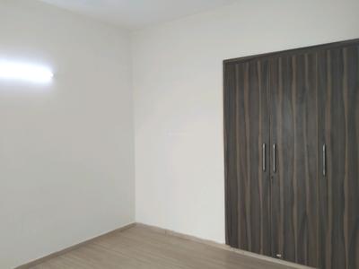 Bedroom Image of 1600 Sq.ft 3 BHK Apartment / Flat for rent in DLF Capital Greens Phase 1 And 2, Karampura New Delhi for Rs. 55000