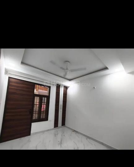 Saket metro gate no 2 Bedroom 1
