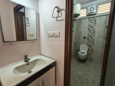 Bathroom Image of 2400 Sq.ft 3 BHK Builder Floor for rent in Jayanagar Bengaluru for Rs. 90000
