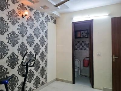 Bedroom Image of 900 Sq.ft 3 BHK Apartment / Flat for rent in Mahavir Enclave New Delhi for Rs. 24000