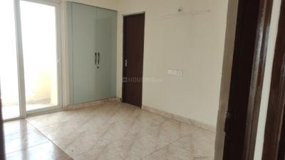 Bedroom Image of 2415 Sq.ft 4 BHK Apartment / Flat for rent in Rise Organic Homes Phase 1, Mahurali Ghaziabad for Rs. 40000