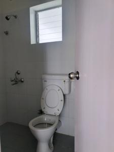 Common Bathroom Image of 901 Sq.ft 3 BHK Apartment / Flat for sale in Shapoorji Pallonji Shukhobrishti Spriha Phase 9 , New Town Kolkata for Rs. 6200000