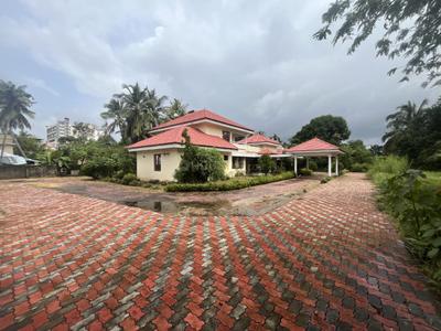 Image of 6000 Sq.ft 5 BHK Independent House for sale in Vyttila, Kochi for Rs. 105000000
