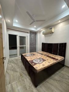 Bedroom Image of 900 Sq.ft 2 BHK Apartment / Flat for rent in Saket New Delhi for Rs. 31500