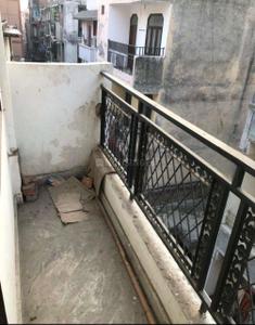 Balcony Image of 800 Sq.ft 3 BHK Builder Floor for rent in Chinar Apartment, Jamia Nagar New Delhi for Rs. 20000