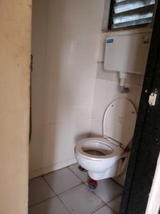 Common Bathroom Image of 785 Sq.ft 1 BHK Apartment / Flat for sale in Arihant Clan Aalishan, Kharghar Navi Mumbai for Rs. 6000000