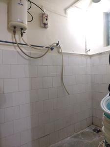 Common Bathroom One Image of 332 Sq.ft 1 RK Apartment / Flat for sale in Sadashiv Peth Pune for Rs. 4000000