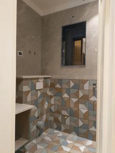 Common Bathroom Image of 1350 Sq.ft 3 BHK Builder Floor for sale in Indirapuram Ghaziabad for Rs. 17000238
