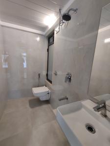 Bathroom Image of 800 Sq.ft 2 BHK Apartment / Flat for rent in Arkade Prime, Andheri East Mumbai for Rs. 74999