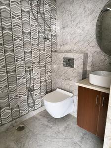 Common Bathroom Image of 1500 Sq.ft 3 BHK Apartment / Flat for sale in Palam Vihar Gurgaon for Rs. 17500000