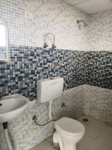 Bathroom Image of 700 Sq.ft 2 BHK Apartment / Flat for sale in Signature Global Andour Heights, Sector 71 Gurgaon for Rs. 8500000