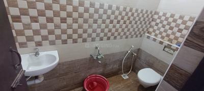 Bathroom Image of 1890 Sq.ft 3.5 BHK Independent House for rent in Chromepet Chennai for Rs. 26000