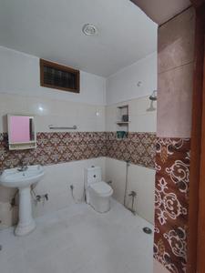 Bathroom Image of 800 Sq.ft 1 BHK Builder Floor for rent in Ashiyana Lucknow for Rs. 13500