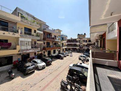 Image of 1350 Sq.ft 3 BHK Apartment / Flat for sale in Kishanpura, Zirakpur for Rs. 5699999