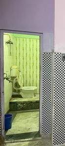 Bathroom Image of Maloti bhobon in Paschim Putiary, Kolkata