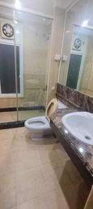 Bathroom Image of 6750 Sq.ft 5 BHK Apartment / Flat for sale in Hiranandani Developers Evita, Powai Mumbai for Rs. 245000000