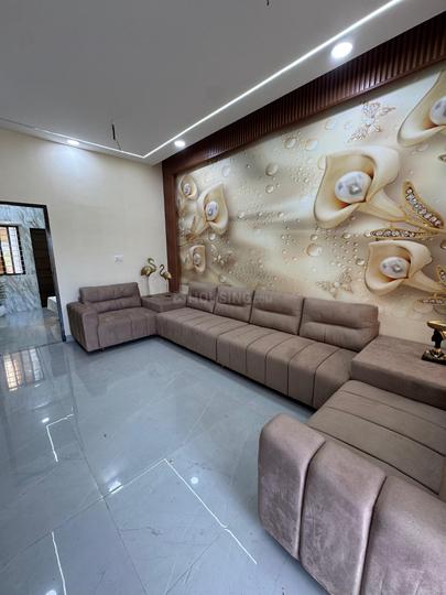 Nanak Niwas Main Image 1