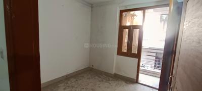 Bedroom Image of 650 Sq.ft 3 BHK Builder Floor for sale in Jamia Nagar New Delhi for Rs. 4200000