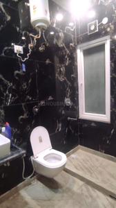 Bathroom Image of 600 Sq.ft 1 BHK Builder Floor for rent in Subhash Nagar New Delhi for Rs. 23000