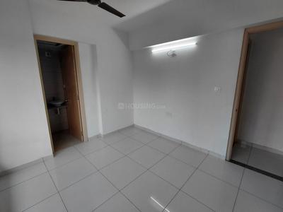 Bedroom Image of 1750 Sq.ft 3 BHK Apartment / Flat for rent in Zaveri Greens, Ghuma Ahmedabad for Rs. 24000