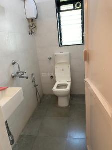 Image of 750 Sq.ft 2 BHK Apartment / Flat for rent in Bandra West, Mumbai for Rs. 100011