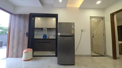 Living Room Image of 400 Sq.ft 1 BHK Apartment / Flat for rent in Pitampura New Delhi for Rs. 19900