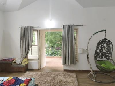 Bedroom Image of 8730 Sq.ft 3.5 BHK Independent House for rent in Sanskruti Sentossa Greens, Vaishno Devi Circle Ahmedabad for Rs. 75000