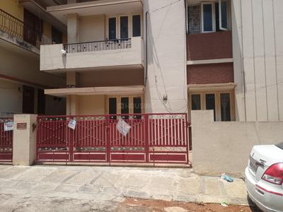 8 BHK Independent House