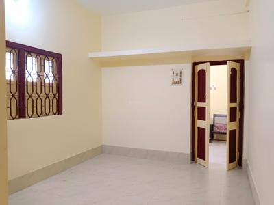 Bedroom Image of 630 Sq.ft 2 BHK Builder Floor for rent in Purba Barisha Kolkata for Rs. 10000