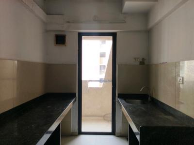 Kitchen Image of 950 Sq.ft 2.5 BHK Apartment / Flat for rent in Lodha Palava Downtown, Palava Phase 2 Thane for Rs. 17000