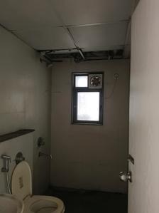 Common Bathroom Image of 909 Sq.ft 2 BHK Apartment / Flat for sale in Lodha Casa Rio, Palava Phase 1 Thane for Rs. 4900000