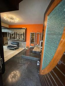 Kitchen Image of 4000 Sq.ft 4 BHK Apartment / Flat for rent in Sanjaynagar Bengaluru for Rs. 190000
