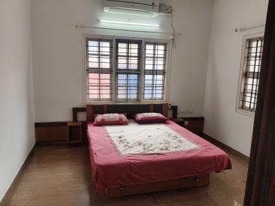 Bedroom Image of 4000 Sq.ft 5 BHK Independent House for rent in Kadri Mangalore for Rs. 120000