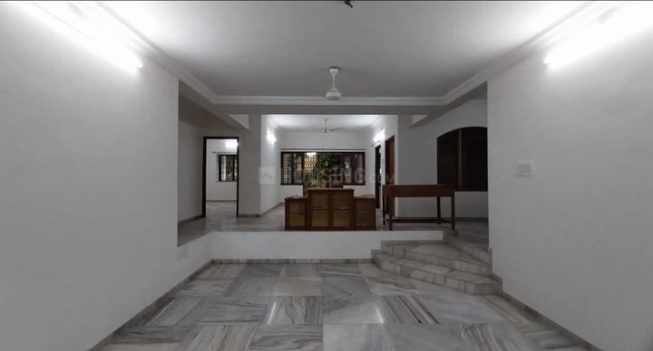 Alkapuri Main Image 1