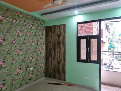 Bedroom Image of 1000 Sq.ft 3 BHK Builder Floor for sale in Mahavir Enclave New Delhi for Rs. 9000000