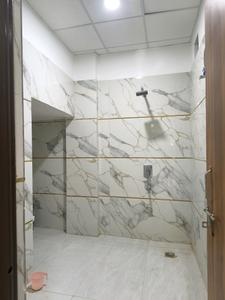 Common Bathroom Image of 1300 Sq.ft 3 BHK Apartment / Flat for sale in Govindpuram Ghaziabad for Rs. 5865333