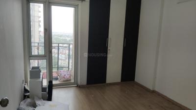 Bedroom Image of 1636 Sq.ft 3 BHK Apartment / Flat for rent in DLF Capital Greens, Karampura New Delhi for Rs. 57000