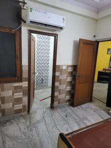 Bedroom Image of 320 Sq.ft 1 RK Builder Floor for rent in Karol Bagh New Delhi for Rs. 12094