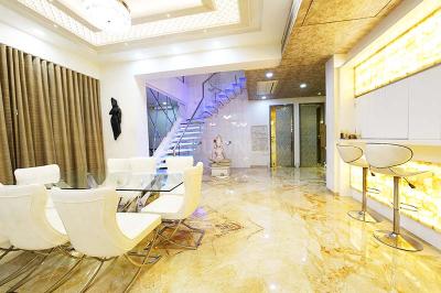 Hall Image of 7200 Sq.ft 7 BHK Penthouse for sale in Satellite Ahmedabad for Rs. 105000000