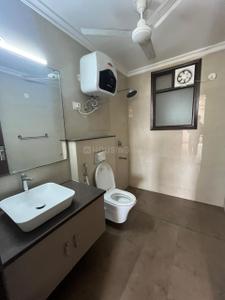 Bathroom Image of 4500 Sq.ft 4 BHK Builder Floor for rent in Sector 21 Gurgaon for Rs. 65000