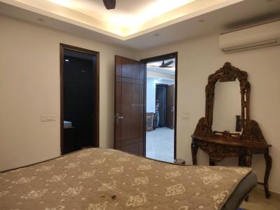 Bedroom Image of 1800 Sq.ft 4 BHK Builder Floor for sale in Freedom Fighters Enclave New Delhi for Rs. 18000000