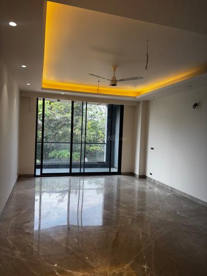 Eros Lakewood City Main Image 1