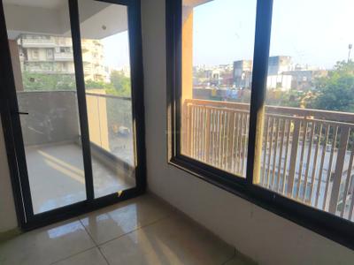 Living Room Image of 2439 Sq.ft 3 BHK Apartment / Flat for sale in Kameshwar Elite 140, Bodakdev Ahmedabad for Rs. 18500000