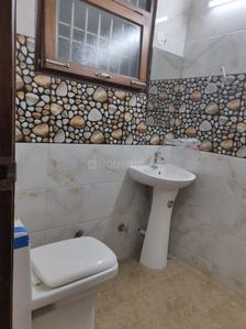 Image of 756 Sq.ft 2 BHK Builder Floor for rent in Vikaspuri, New Delhi for Rs. 30000