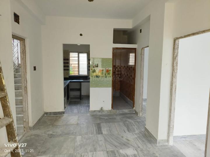 2 BHK 700 Sqft Flat for sale at Patuli, Kolkata Property ID 14033543