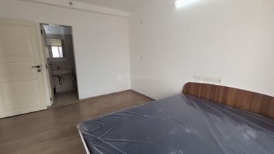 Bedroom Image of 870 Sq.ft 2 BHK Apartment / Flat for rent in Kanakia Paris, Bandra East Mumbai for Rs. 140000