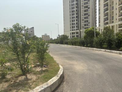 Image of 2123 Sq.ft 4 BHK Apartment / Flat for sale in Jaypee Kensington Park Apartments, Sector 133, Noida for Rs. 19500000